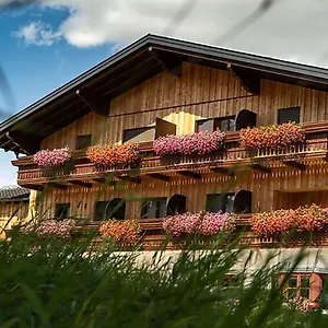 https://gasthof-steinerwirt-grossgmain.salzburghotels.net