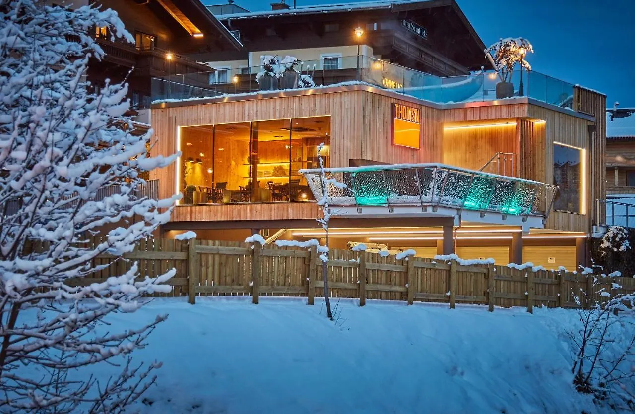 THOMSN-Alpine Rock Hotel Saalbach Aparthotel