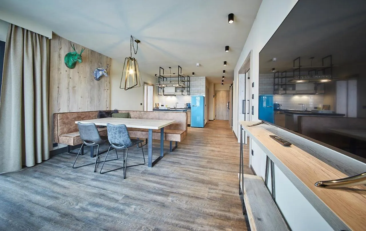 Aparthotel Thomsn Central Hotel & Appartements Saalbach-Hinterglemm