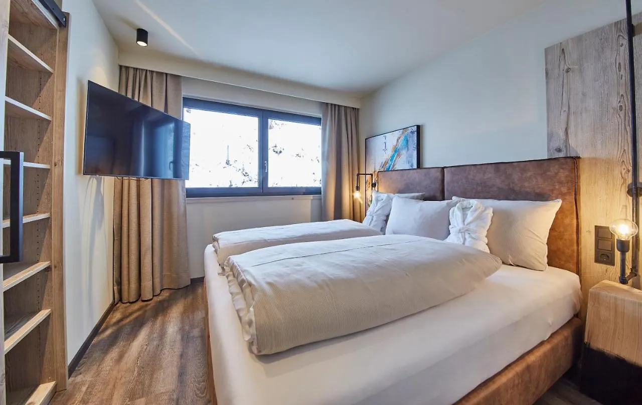 *** Aparthotel THOMSN-Alpine Rock Hotel Saalbach Österreich