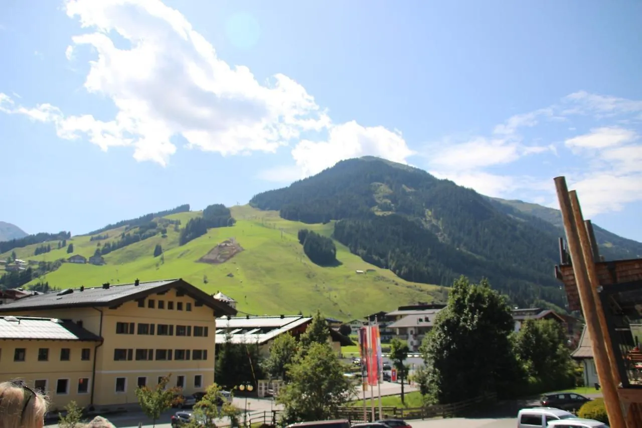 THOMSN-Alpine Rock Hotel Saalbach